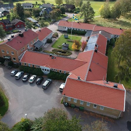 Bralanda Hotell Och Vandrarhem Экстерьер фото